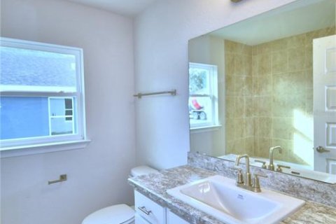 House in Auburndale, Florida 4 bedrooms, 201.51 sq.m. № 2215229 - photo 24