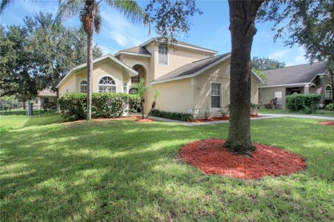 Casa en venta en Apopka, Florida, 4 dormitorios, 217.48 m2 № 1900137 - foto 1