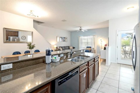 Townhouse in Kissimmee, Florida 5 bedrooms, 188.03 sq.m. № 1835154 - photo 11