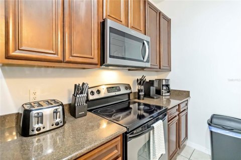 Townhouse in Kissimmee, Florida 5 bedrooms, 188.03 sq.m. № 1835154 - photo 10
