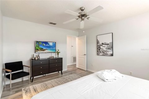 Townhouse in Kissimmee, Florida 5 bedrooms, 188.03 sq.m. № 1835154 - photo 28