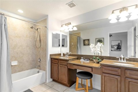 Townhouse in Kissimmee, Florida 5 bedrooms, 188.03 sq.m. № 1835154 - photo 29