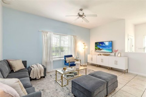 Townhouse in Kissimmee, Florida 5 bedrooms, 188.03 sq.m. № 1835154 - photo 5