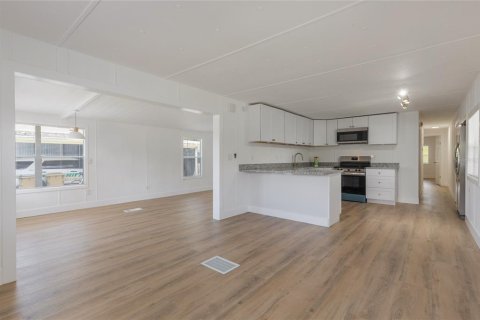 Apartment in Lady Lake, Florida 2 bedrooms, 89.84 sq.m. № 1822848 - photo 12