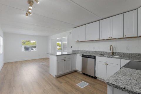 Apartment in Lady Lake, Florida 2 bedrooms, 89.84 sq.m. № 1822848 - photo 8