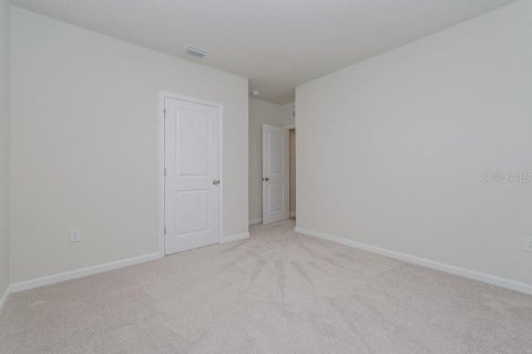 House in Zephyrhills, Florida 3 bedrooms, 139.35 sq.m. № 1905108 - photo 11
