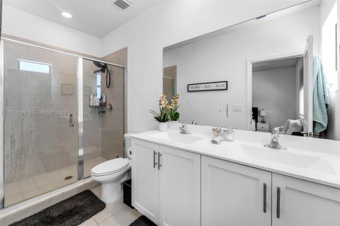 House in Homestead, Florida 3 bedrooms, 164.62 sq.m. № 2041297 - photo 16