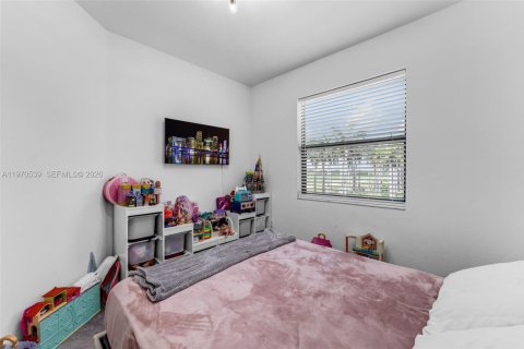House in Homestead, Florida 3 bedrooms, 164.62 sq.m. № 2041297 - photo 20