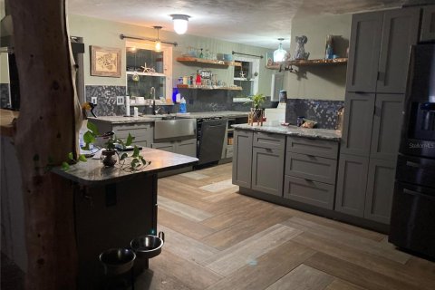 House in Bradenton, Florida 2 bedrooms, 130.53 sq.m. № 1721846 - photo 9