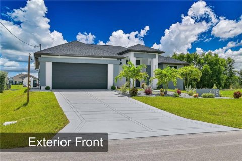Casa en Cape Coral, Florida 3 dormitorios, 176.51 m2 № 2318369