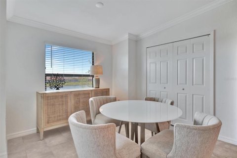 Condo in Bradenton, Florida, 2 bedrooms in LAKEWOOD NATIONAL  № 1792302 - photo 16