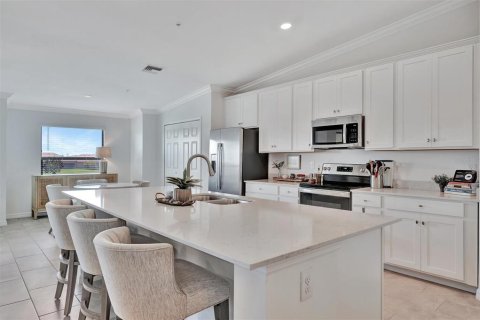 Condo in Bradenton, Florida, 2 bedrooms in LAKEWOOD NATIONAL  № 1792302 - photo 11