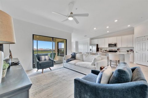 Condo in Bradenton, Florida, 2 bedrooms in LAKEWOOD NATIONAL  № 1792302 - photo 18