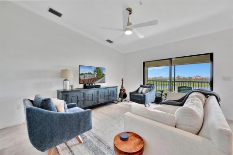Condo in Bradenton, Florida, 2 bedrooms in LAKEWOOD NATIONAL  № 1792302 - photo 17