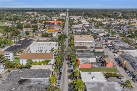 Commercial property in Homestead, Florida № 1997526 - photo 17