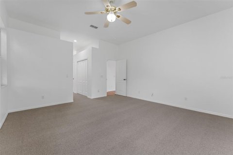 House in Oviedo, Florida 4 bedrooms, 299.33 sq.m. № 1907471 - photo 18