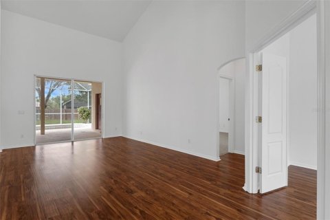 House in Oviedo, Florida 4 bedrooms, 299.33 sq.m. № 1907471 - photo 3