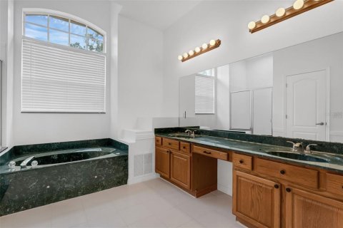 House in Oviedo, Florida 4 bedrooms, 299.33 sq.m. № 1907471 - photo 21
