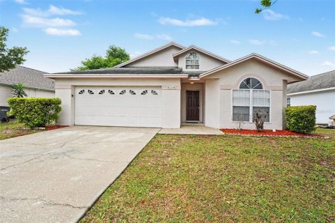 House in Winter Haven, Florida 3 bedrooms, 133.5 sq.m. № 2126648