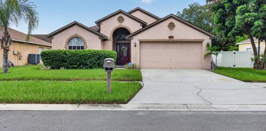 Casa en Riverview, Florida 3 dormitorios, 159.23 m2 № 2386351