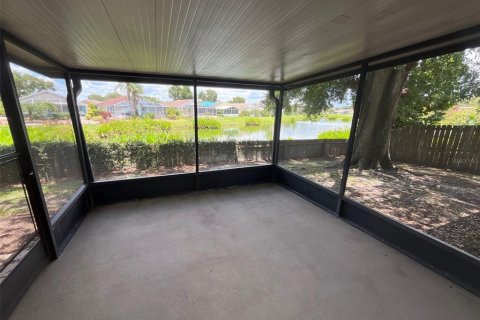 Casa en venta en Brandon, Florida, 3 dormitorios, 160.63 m2 № 1803148 - foto 17