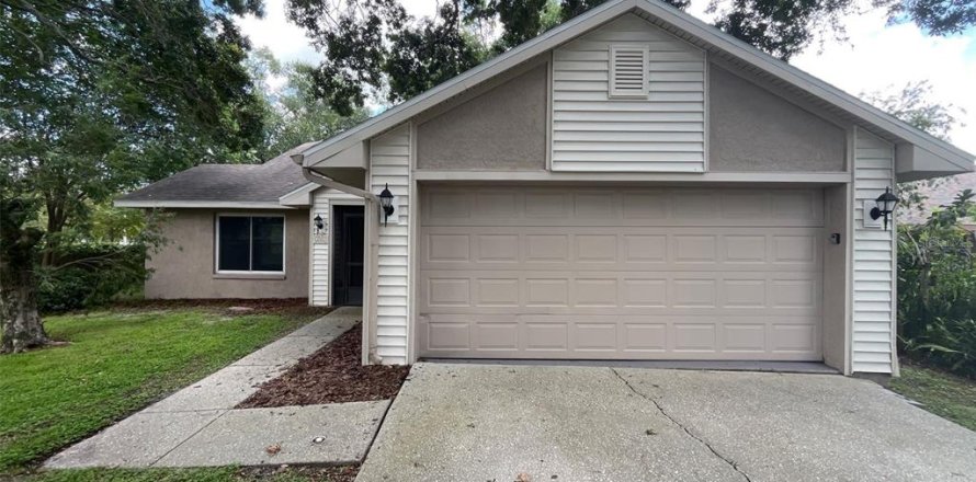 Casa en Brandon, Florida 3 dormitorios, 160.63 m2 № 1803148
