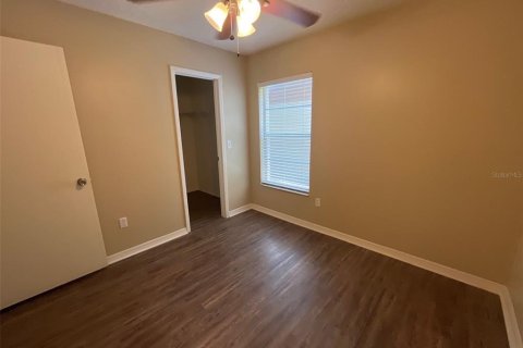 Casa en venta en Brandon, Florida, 3 dormitorios, 160.63 m2 № 1803148 - foto 16