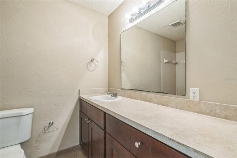Casa en venta en Brandon, Florida, 3 dormitorios, 160.63 m2 № 1803148 - foto 23