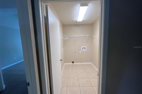 Casa en venta en Brandon, Florida, 3 dormitorios, 160.63 m2 № 1803148 - foto 9