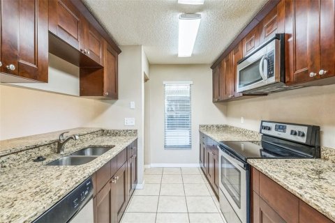 Casa en venta en Brandon, Florida, 3 dormitorios, 160.63 m2 № 1803148 - foto 19