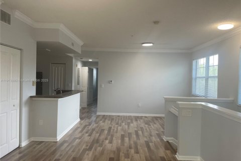 Copropriété à louer à Coral Springs, Floride: 1 chambre, 82.22 m2 № 1968807 - photo 2