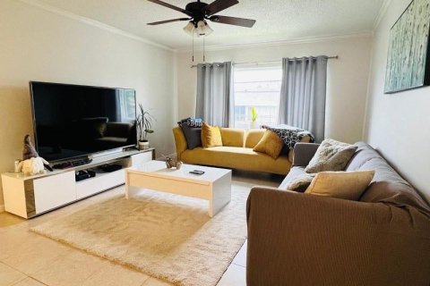 Condo in Fort Lauderdale, Florida, 2 bedrooms № 2187375 - photo 4
