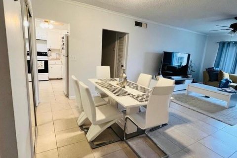 Condo in Fort Lauderdale, Florida, 2 bedrooms № 2187375 - photo 5