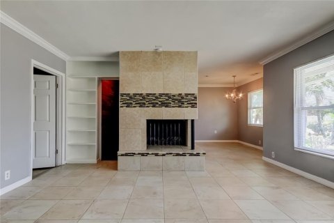 House in Redington Beach, Florida 3 bedrooms, 168.71 sq.m. № 1759560 - photo 17