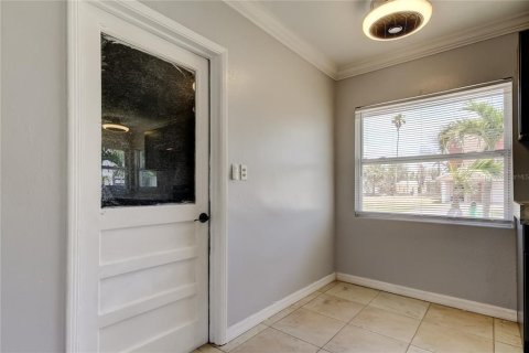 House in Redington Beach, Florida 3 bedrooms, 168.71 sq.m. № 1759560 - photo 26