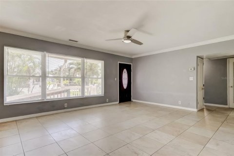 House in Redington Beach, Florida 3 bedrooms, 168.71 sq.m. № 1759560 - photo 18