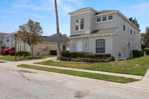 Casa en venta en Haines City, Florida, 6 dormitorios, 254.83 m2 № 1721226 - foto 4