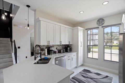 Casa en venta en Haines City, Florida, 6 dormitorios, 254.83 m2 № 1721226 - foto 10