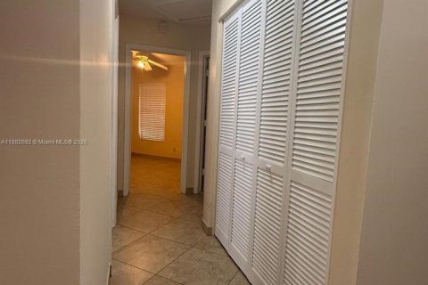 Villa ou maison à vendre à Weston, Floride: 3 chambres № 1929766 - photo 25