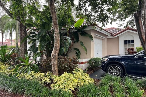 Купить виллу или дом в Уэстон, Флорида 3 спальни, № 1929766 - фото 2