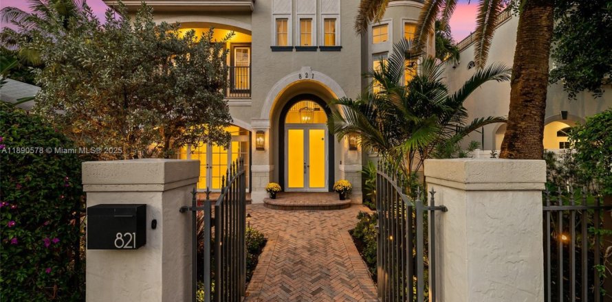 Casa en Fort Lauderdale, Florida 4 dormitorios, 365.76 m2 № 1948828