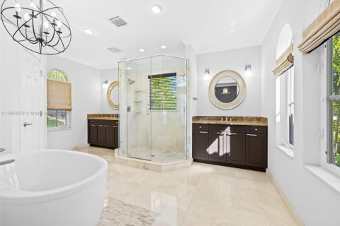 Casa en venta en Fort Lauderdale, Florida, 4 dormitorios, 365.76 m2 № 1948828 - foto 26