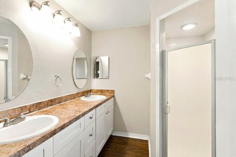 Villa ou maison à louer à Auburndale, Floride: 3 chambres, 122.91 m2 № 2389062 - photo 12