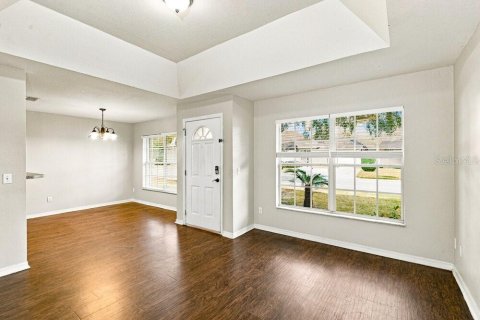 Villa ou maison à louer à Auburndale, Floride: 3 chambres, 122.91 m2 № 2389062 - photo 5