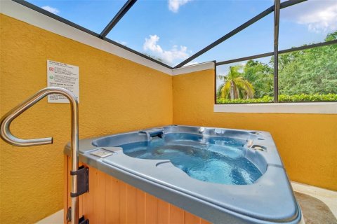 Touwnhouse à vendre à Kissimmee, Floride: 2 chambres, 107.86 m2 № 2102473 - photo 21