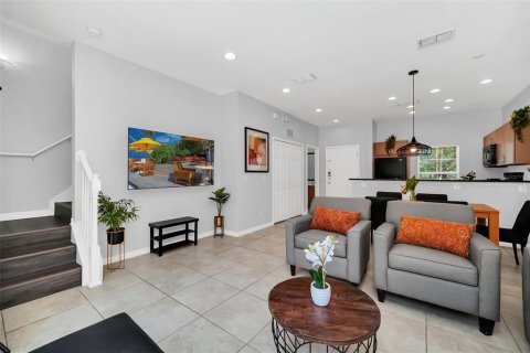 Touwnhouse à vendre à Kissimmee, Floride: 2 chambres, 107.86 m2 № 2102473 - photo 11