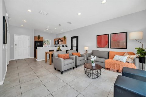 Touwnhouse à vendre à Kissimmee, Floride: 2 chambres, 107.86 m2 № 2102473 - photo 9