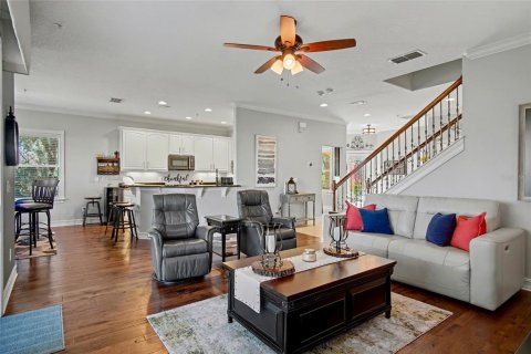 Townhouse in Orlando, Florida 4 bedrooms, 215.9 sq.m. № 2142544 - photo 14
