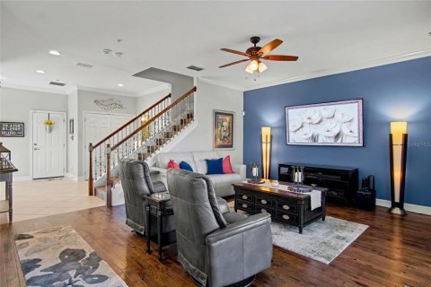 Townhouse in Orlando, Florida 4 bedrooms, 215.9 sq.m. № 2142544 - photo 15