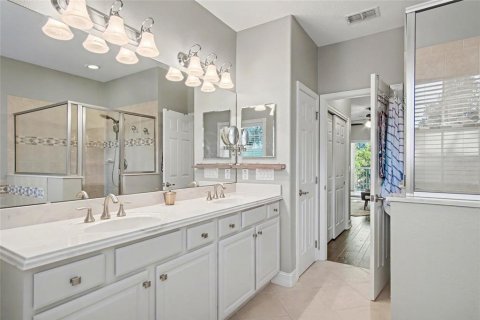 Townhouse in Orlando, Florida 4 bedrooms, 215.9 sq.m. № 2142544 - photo 26
